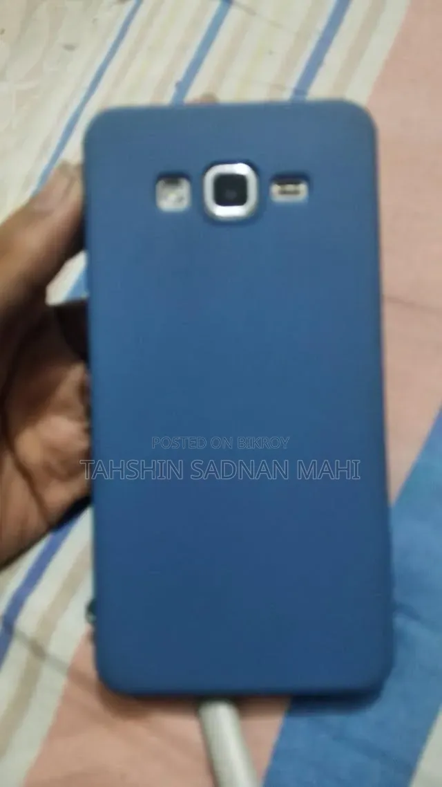 Samsung Galaxy J7 16 GB Gold
