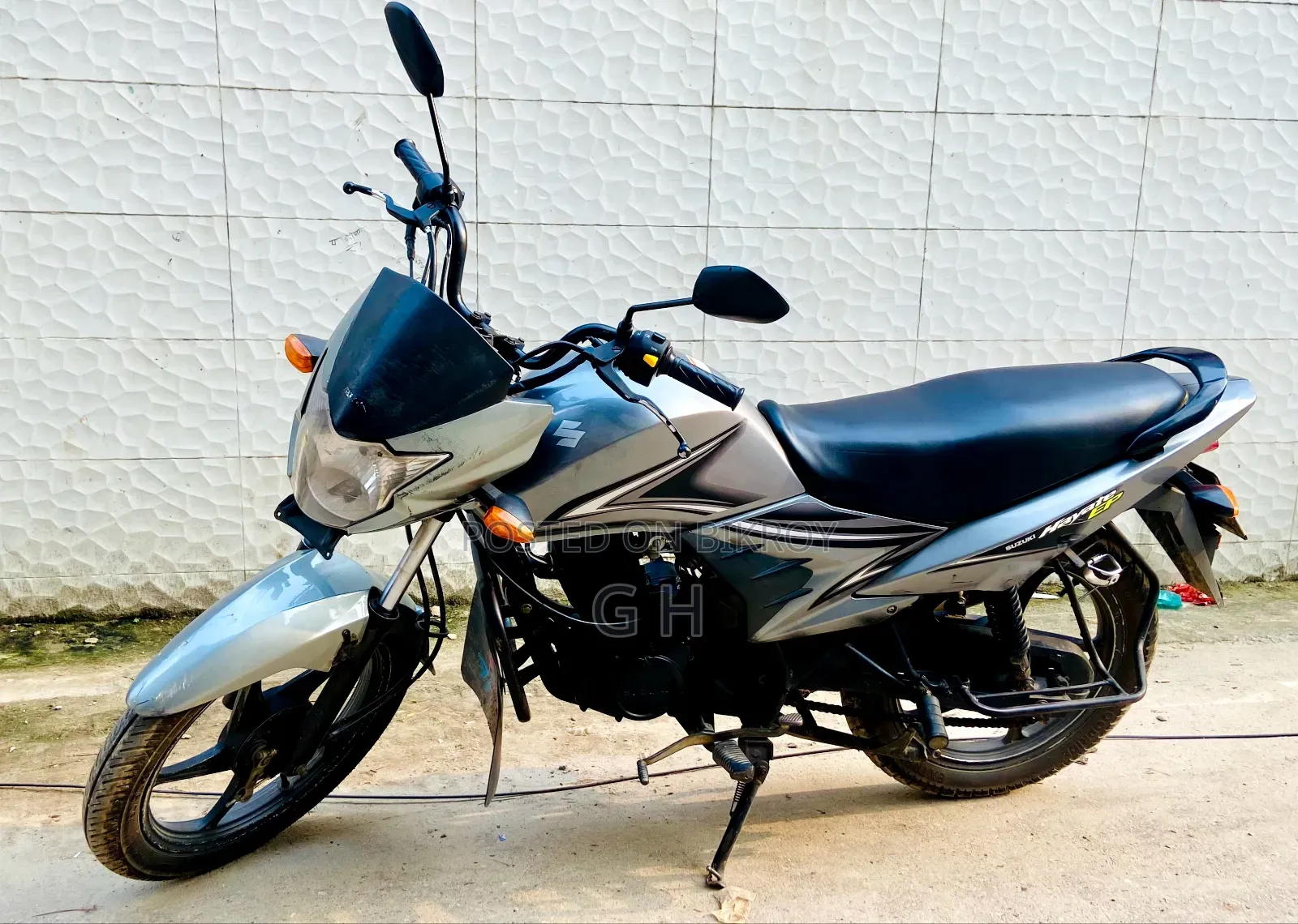 Suzuki Hayate EP 2021 গ্রে
