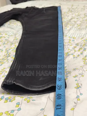 ব্লাক জিন্স