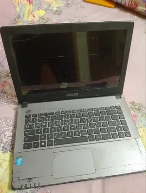Laptop Asus X450LA 8GB Intel Core i3 SSD 1TB