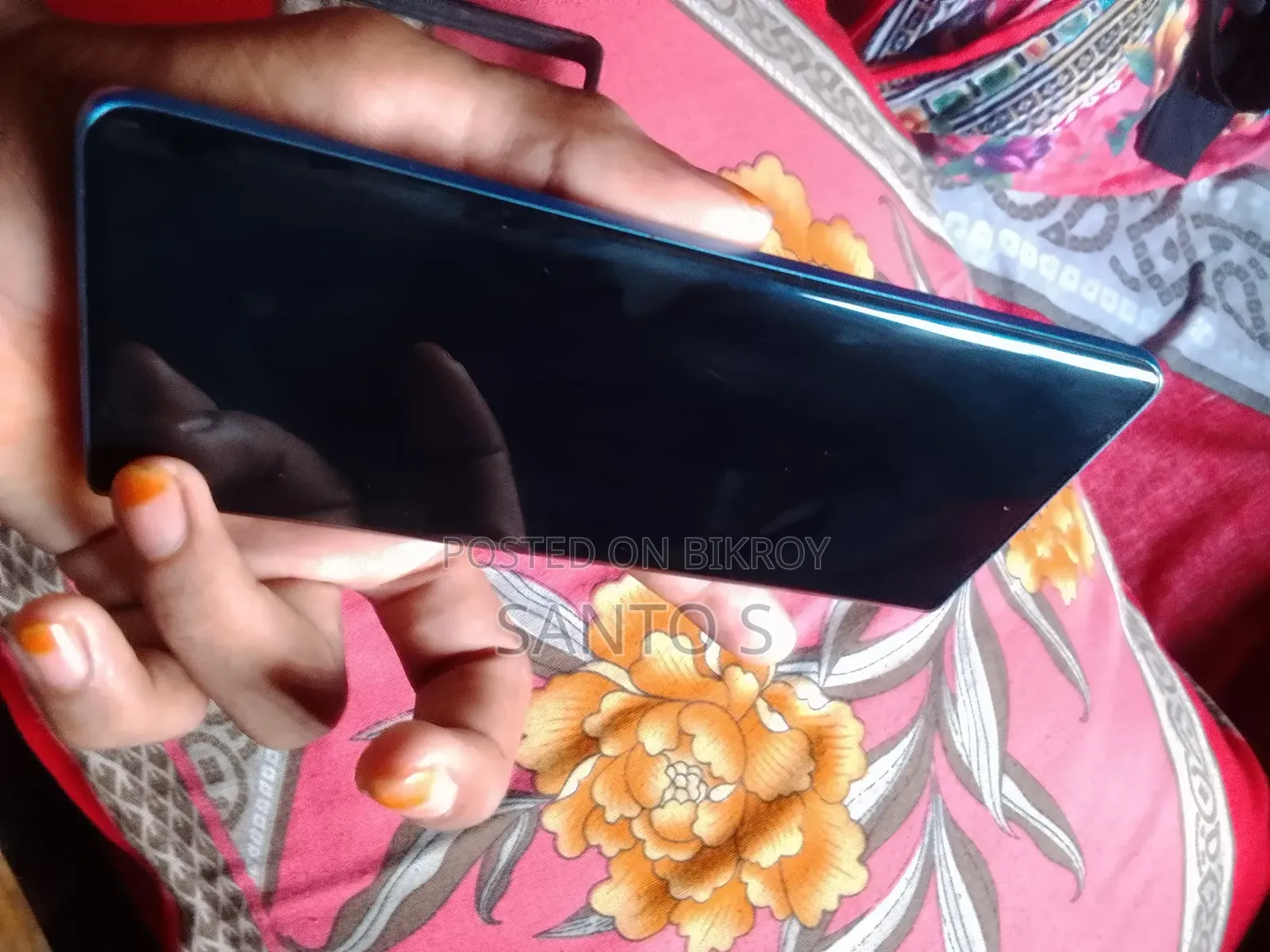মোটোলোরা জি৯৬ ৫জি ১২৮ জিবি নীল