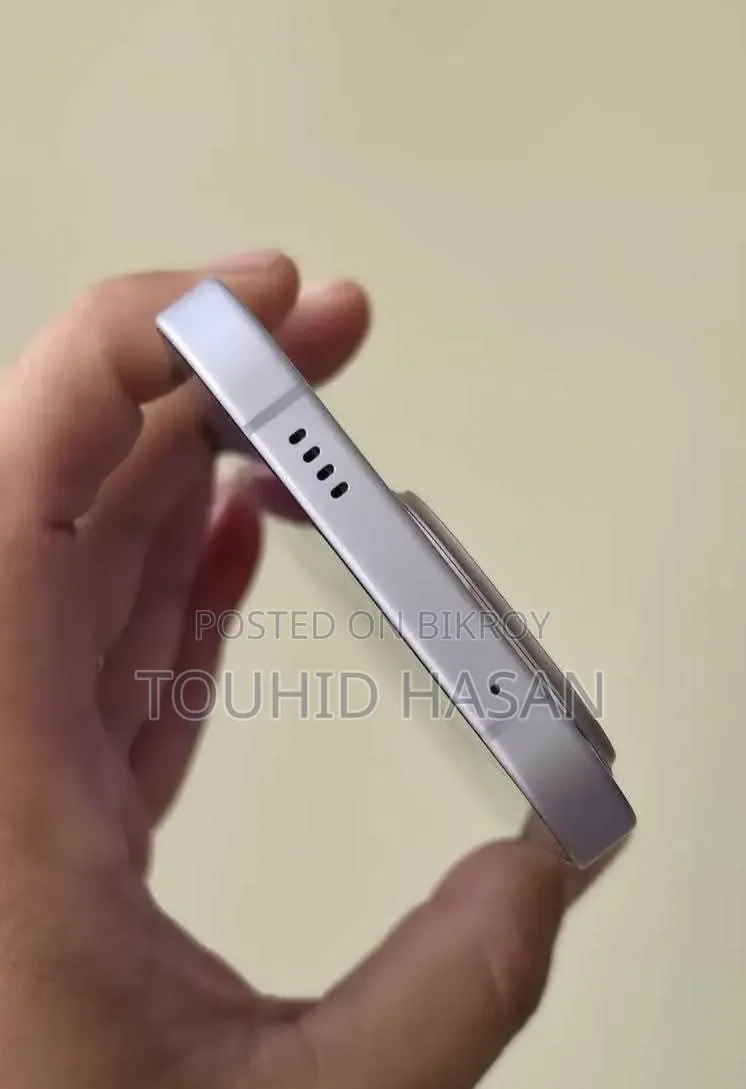 iQOO 256 GB White