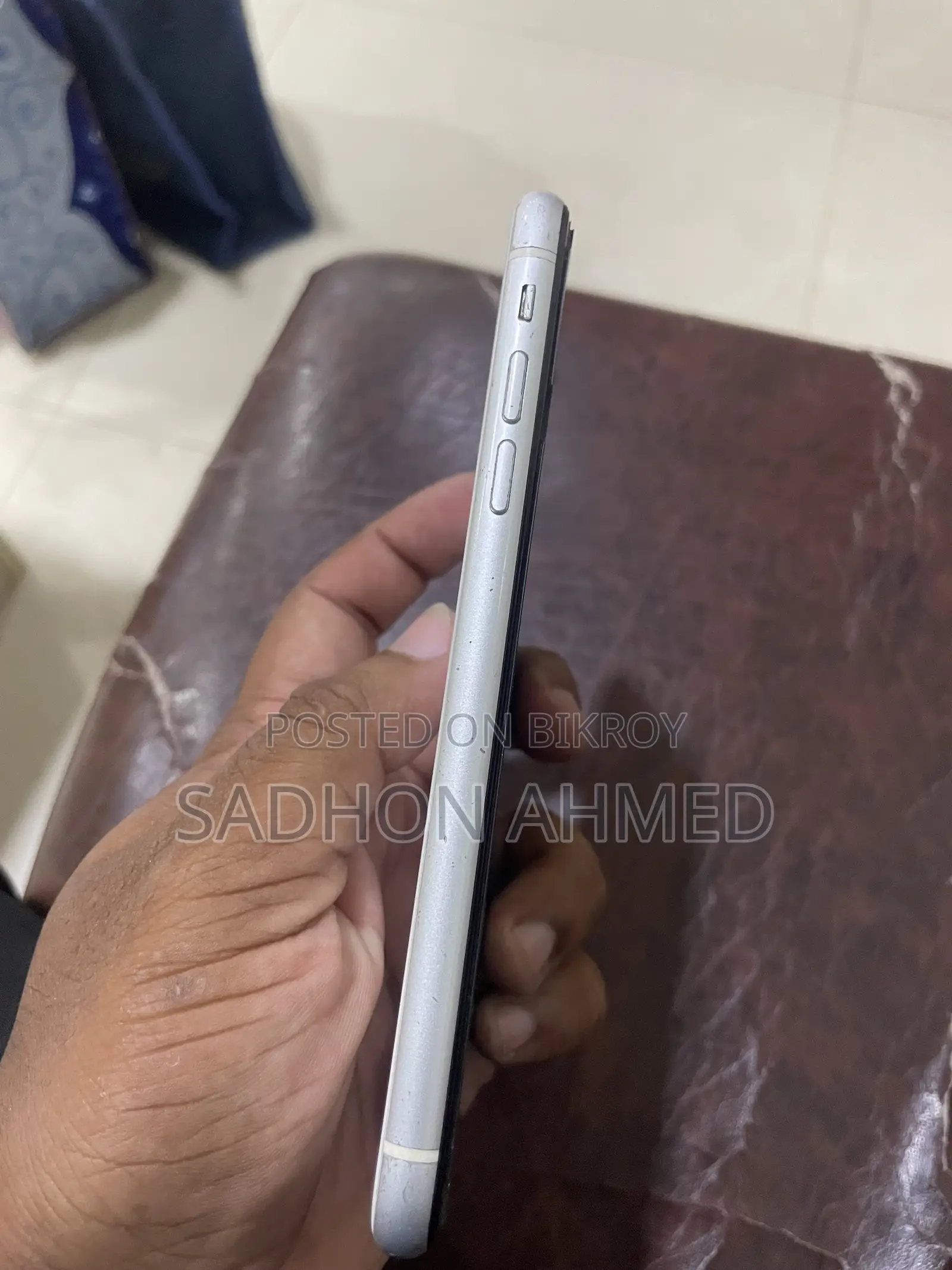 Apple iPhone XR 64 GB White