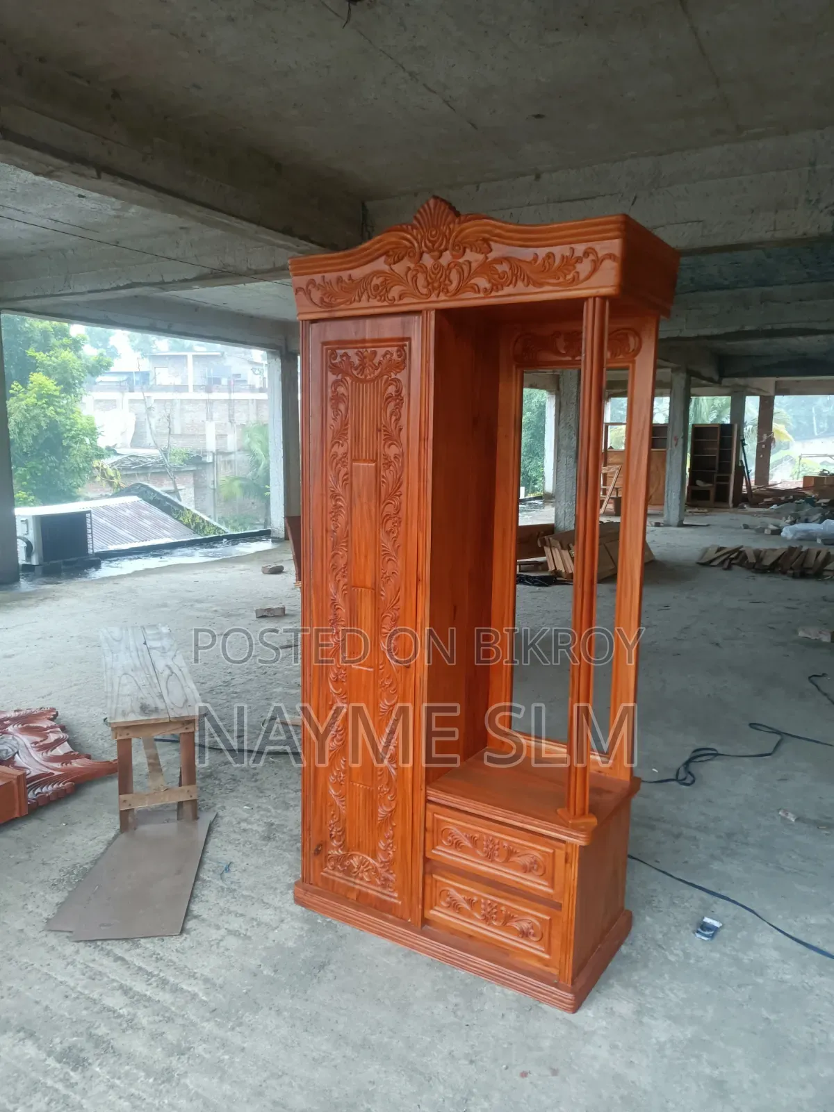 Complete Shari Mahogany Wood Box Bed