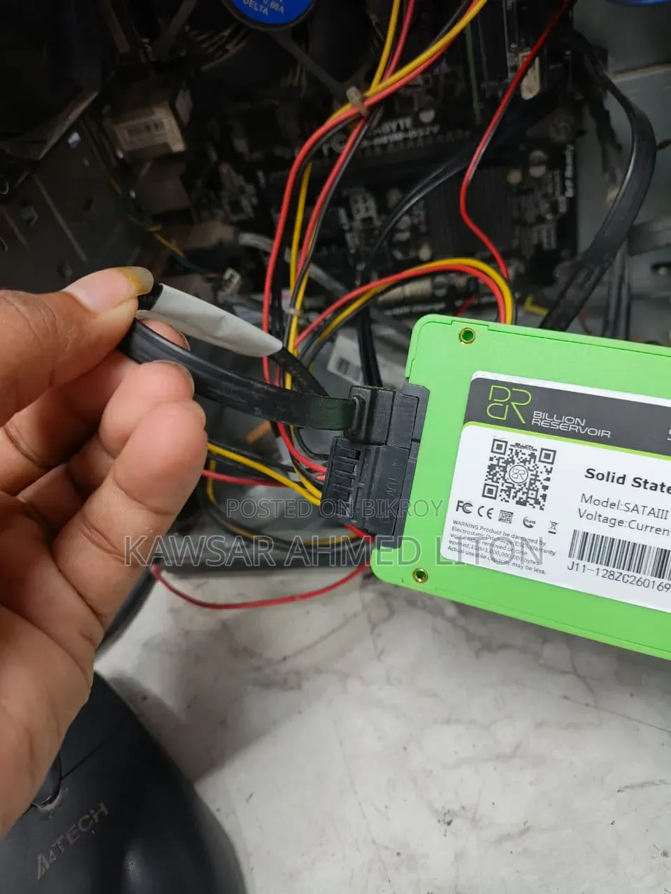 Gigabyte GB-BKi3HA-7100 4GB Qualcomm Snapdragon X Elite SSD 500GB