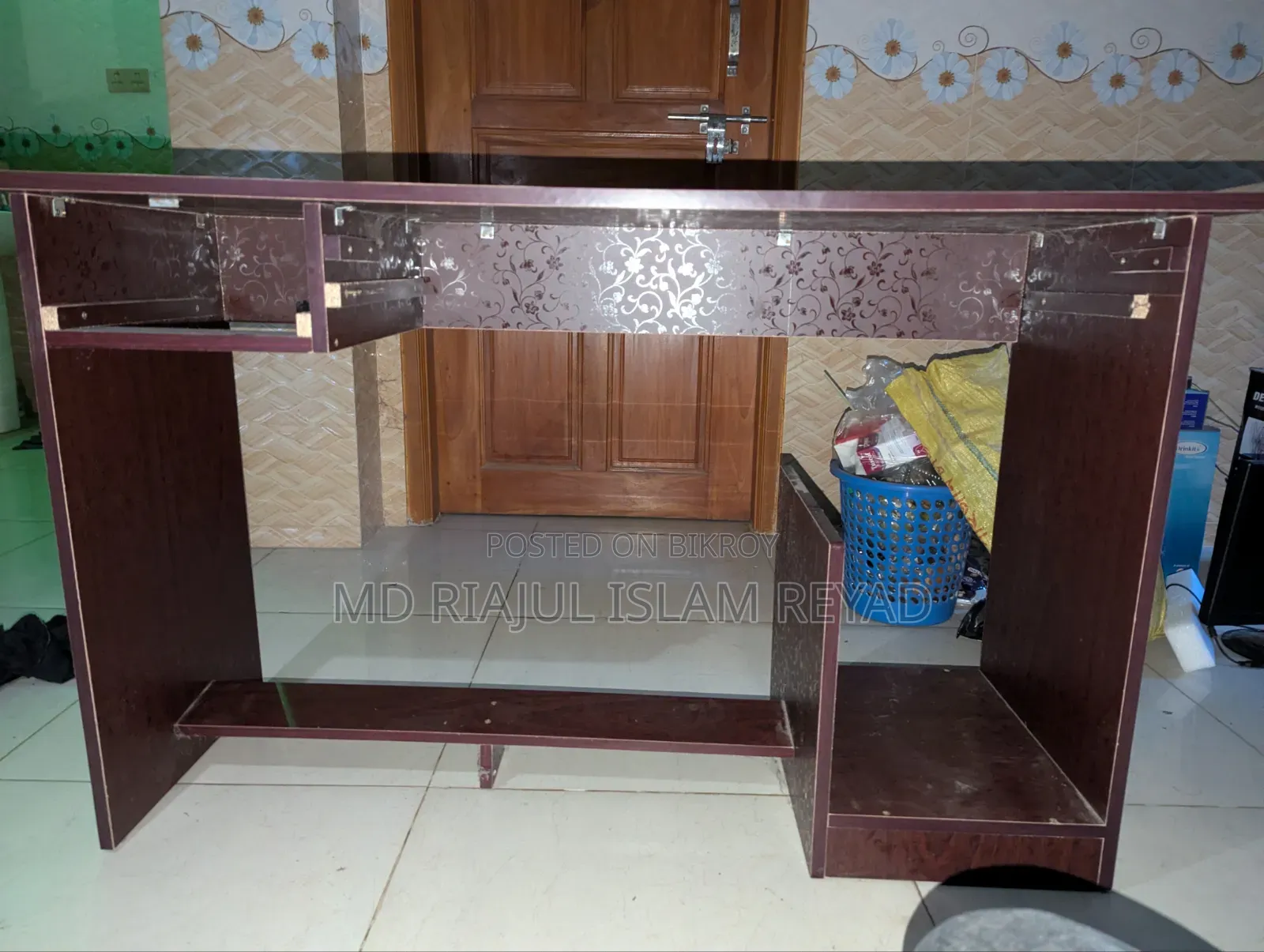 A table will be sold