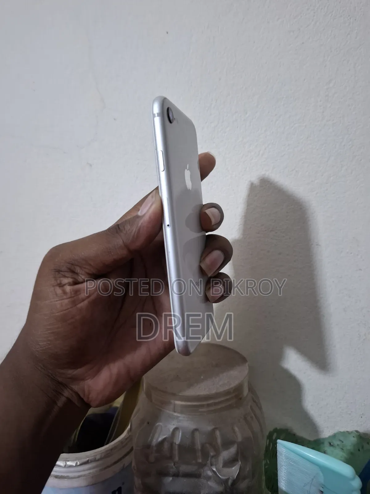 Apple iPhone 8 64 GB White