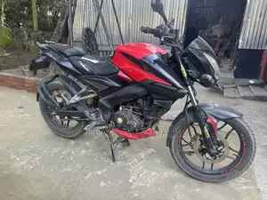 বাজাজ পালসার এনএস ১৬০ ২০১৮ লাল