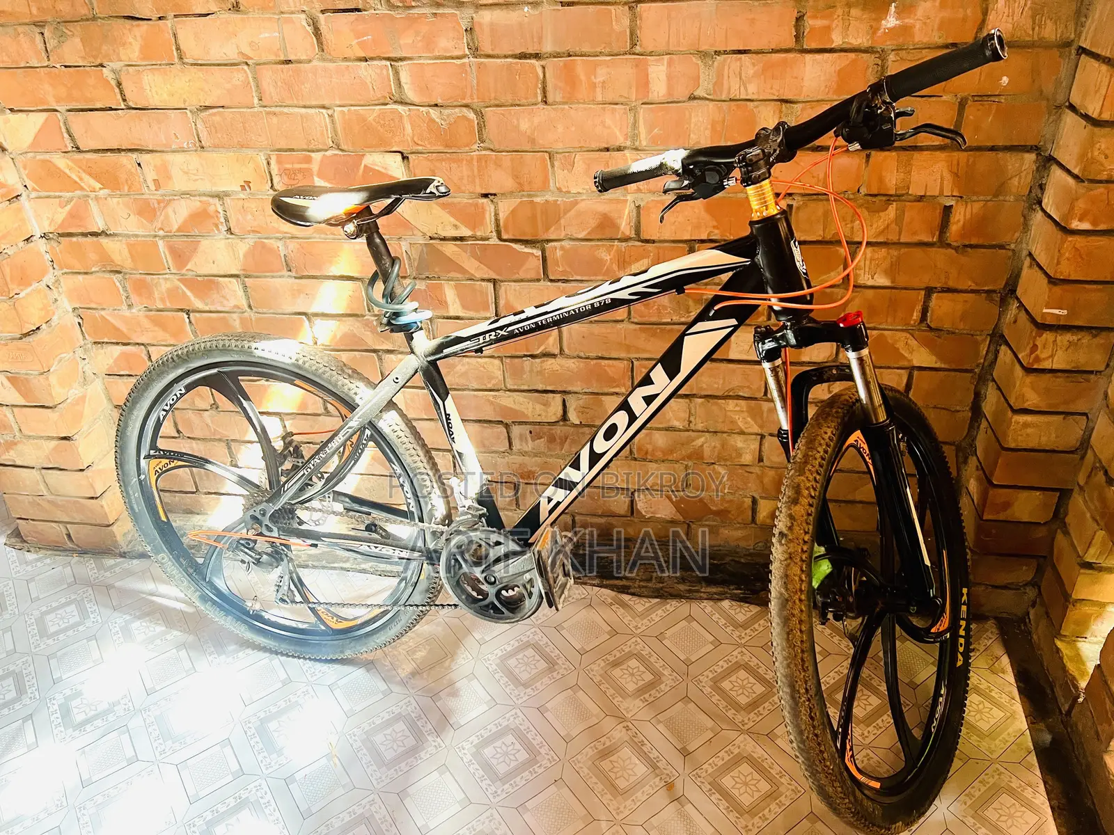 Good condition Avon bicycle for sale