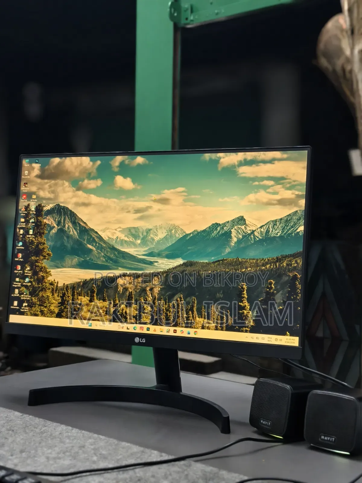 LG Monitor for sale