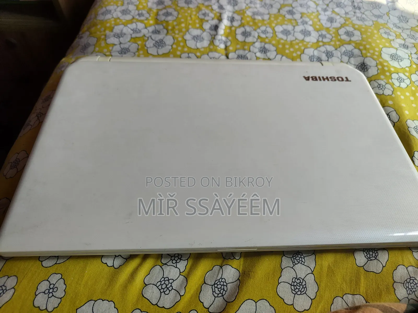 Laptop Toshiba Satellite L50D 4GB AMD A6 HDD 750GB