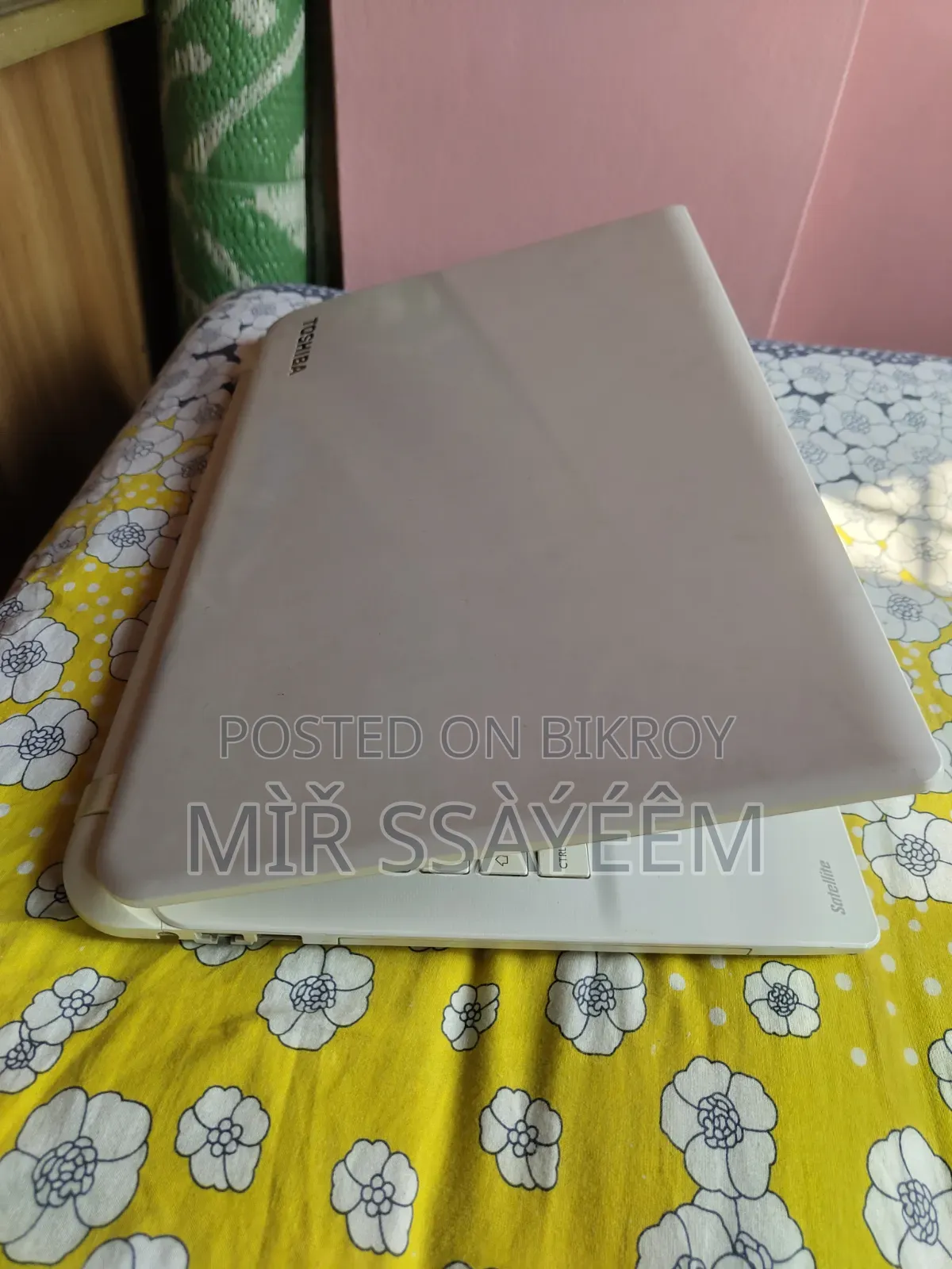 Laptop Toshiba Satellite L50D 4GB AMD A6 HDD 750GB