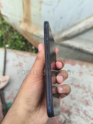 ভিভো ওয়াই৯৩ ১২৮ জিবি কালো
