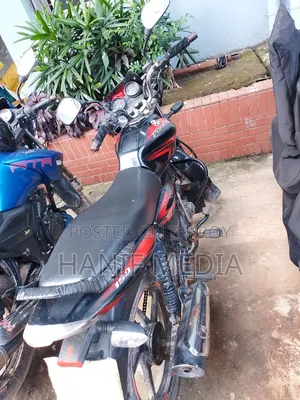 বাজাজ ডিসকভার ১৫০ ২০১৪ লাল