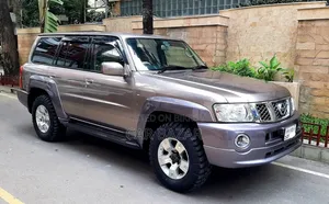 Nissan Patrol 4.8 GRX Tiptronic 2008 Silver