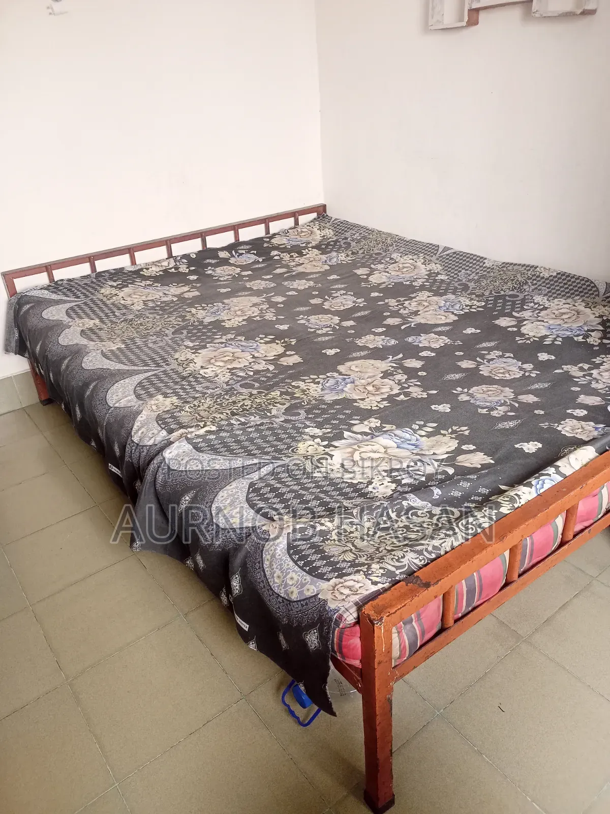 Iron Bed 5.3 feet x 7 feet