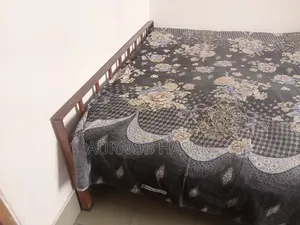 Iron Bed 5.3 feet x 7 feet