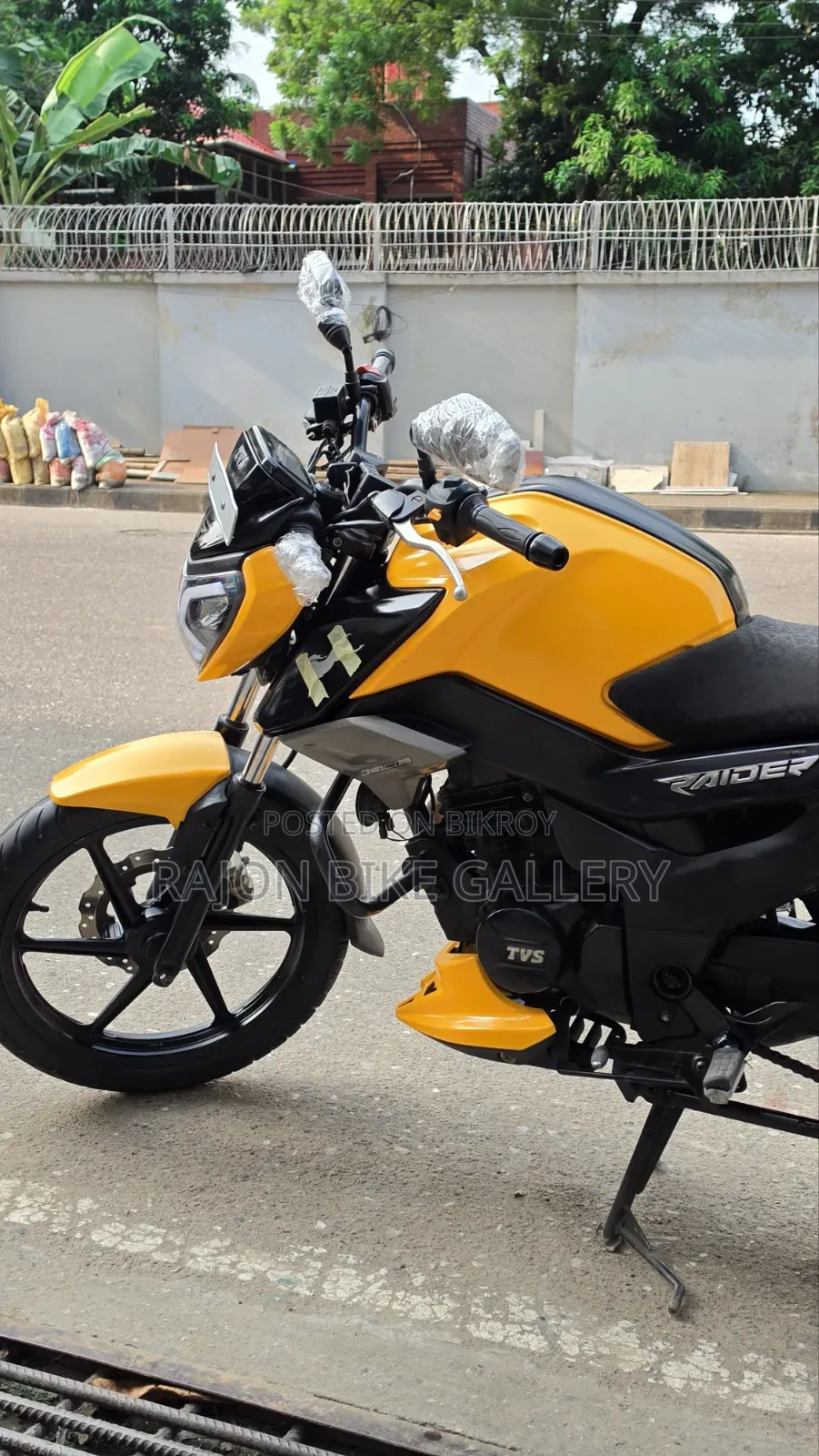 TVS Raider 125 2022 Yellow