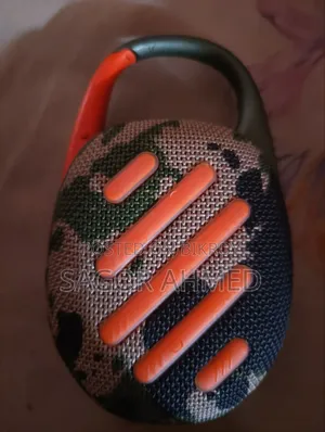 JBL Clip 5
