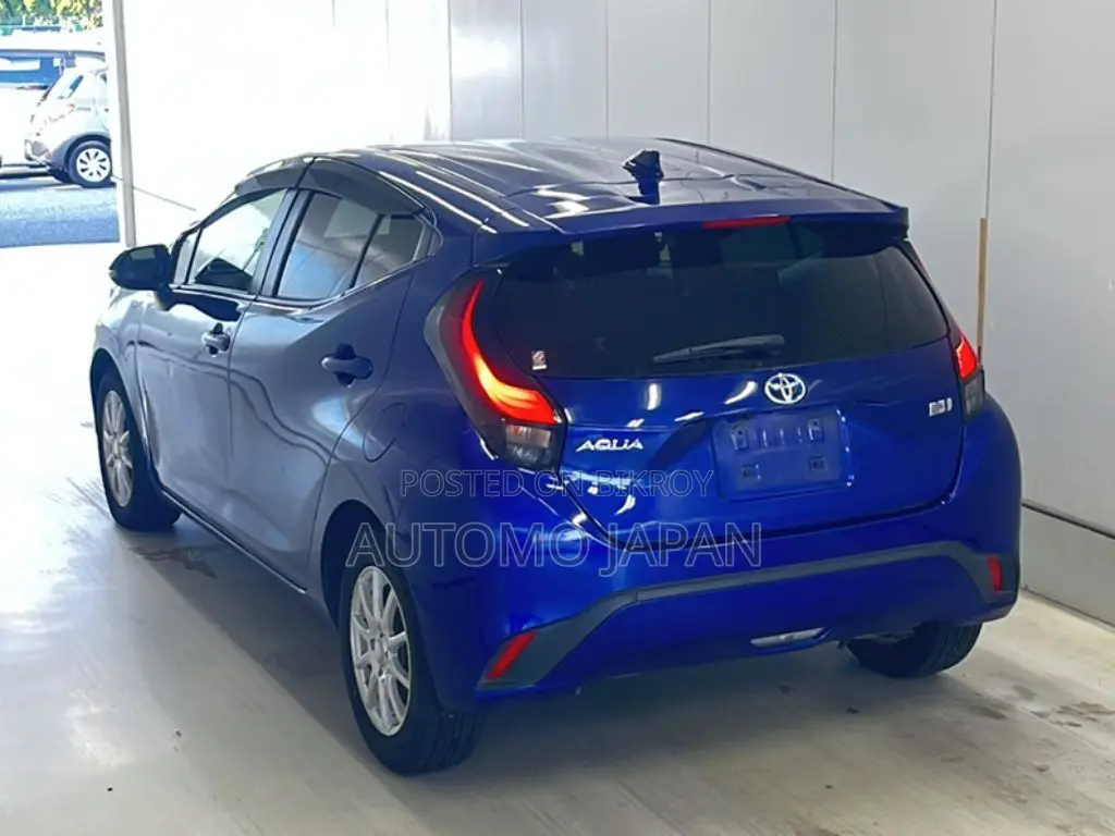 Toyota Aqua 2021 Blue