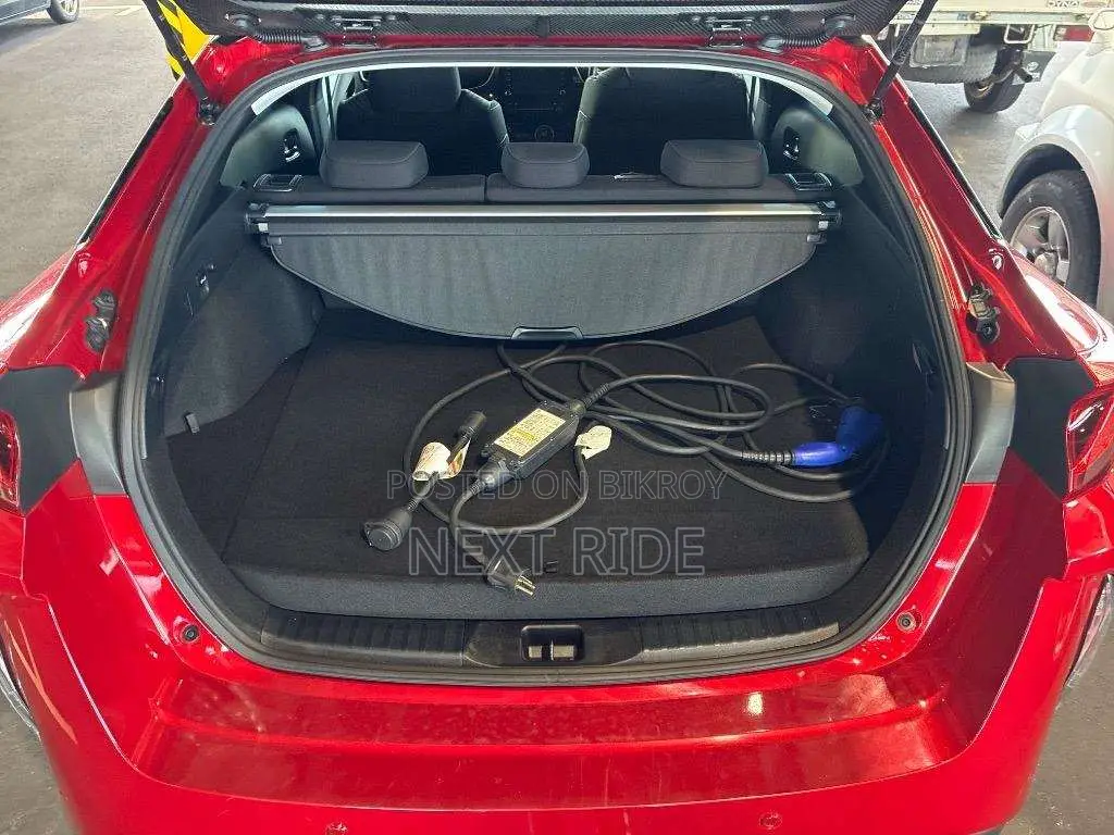Toyota Prius Plug-In Hybrid 2021 Red