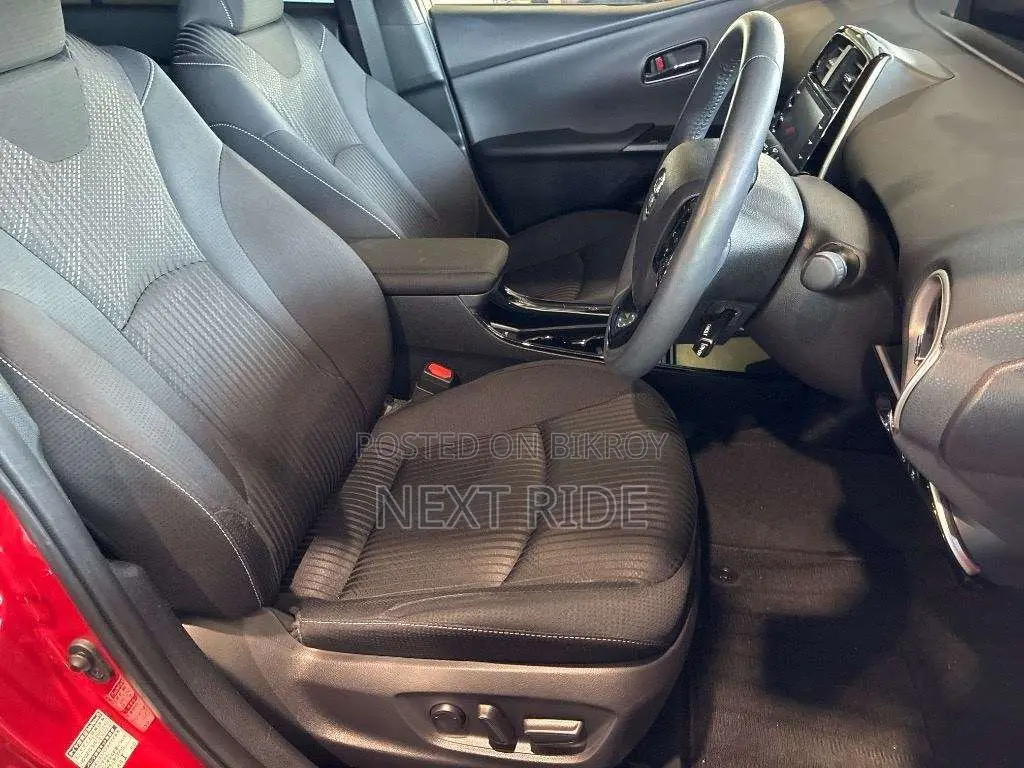 Toyota Prius Plug-In Hybrid 2021 Red