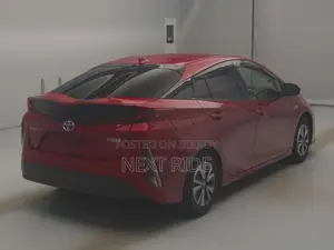 Toyota Prius Plug-In Hybrid 2021 Red