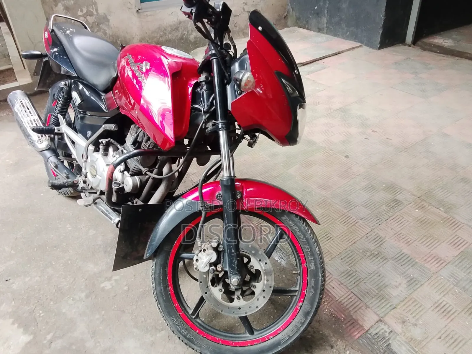 Bajaj Pulsar 150 2013 Red