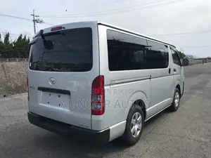 Toyota HiAce 2021 Silver