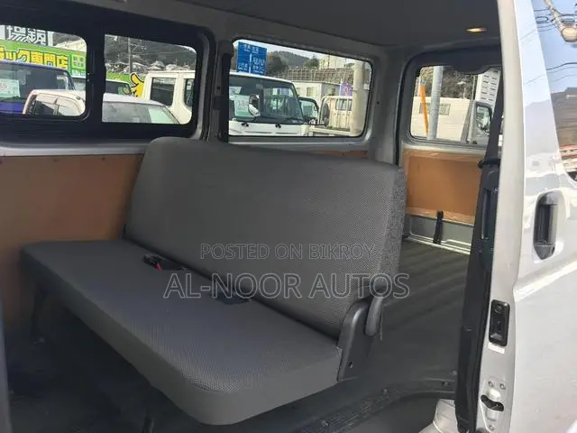 Toyota HiAce 2021 Silver