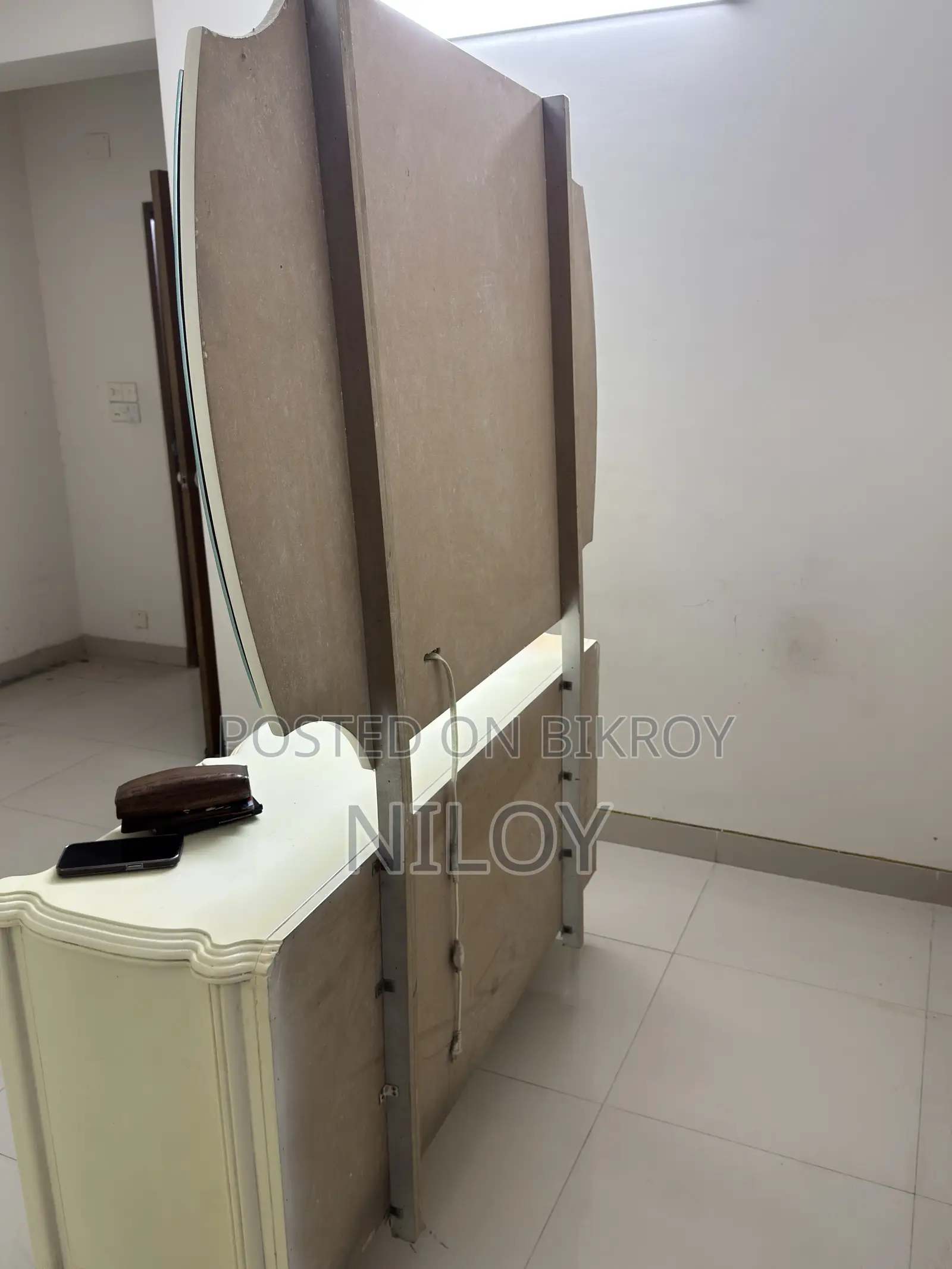 Premium Dressing Table
