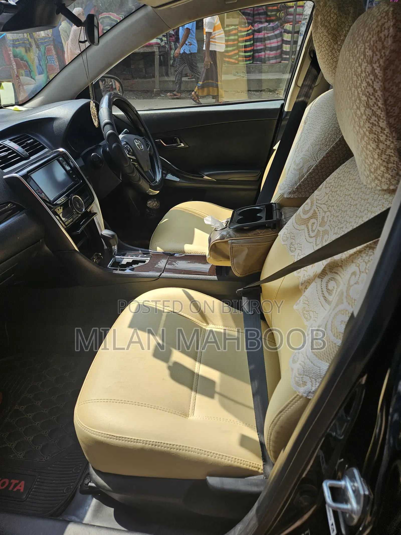 Toyota Premio 2018 Black