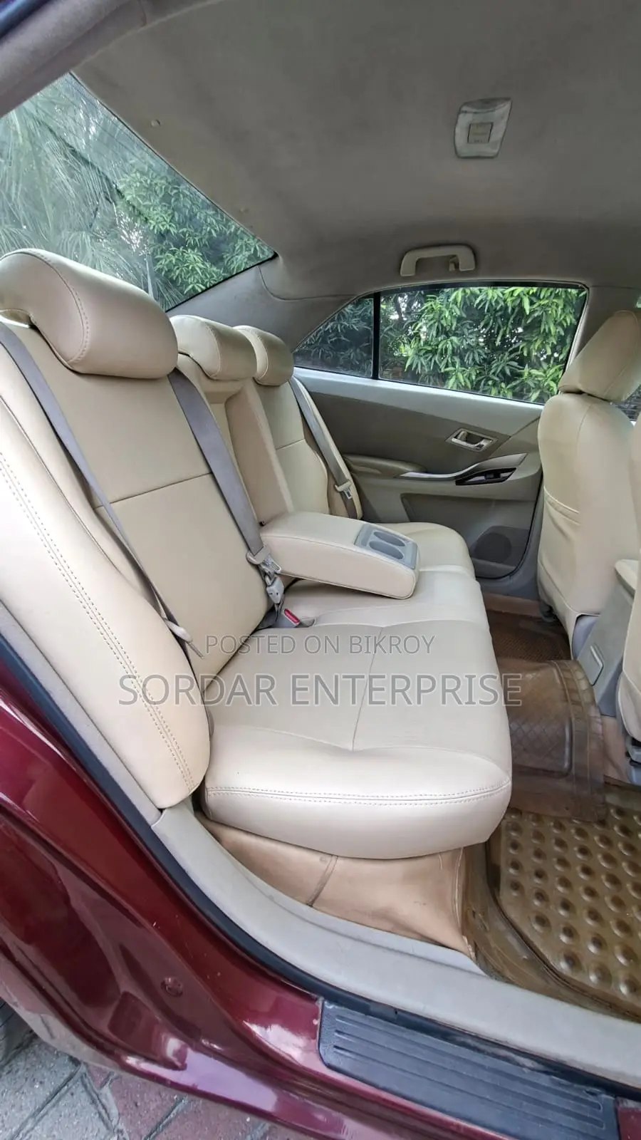 Toyota Premio 2010 Red