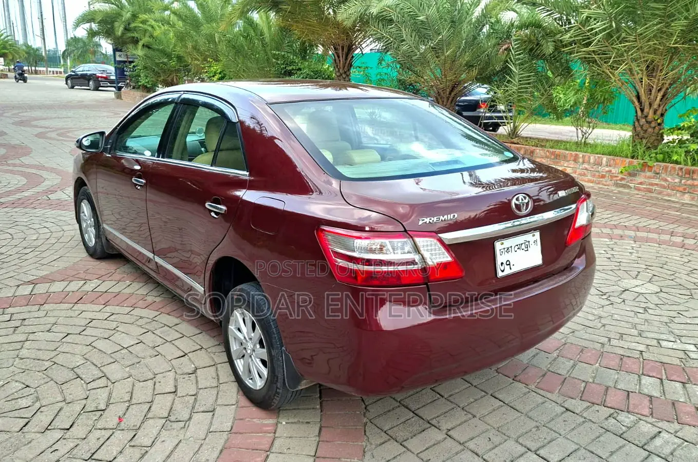 Toyota Premio 2010 Red