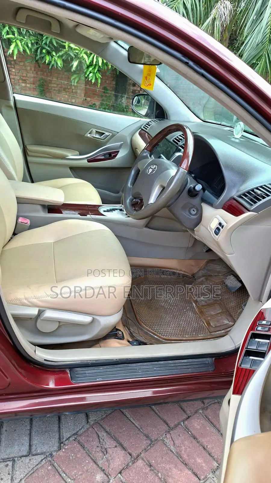 Toyota Premio 2010 Red