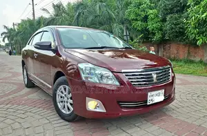টয়োটা প্রমিও ২০১০ লাল