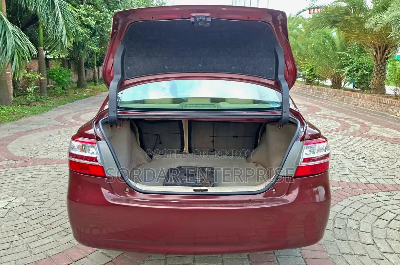Toyota Premio 2010 Red
