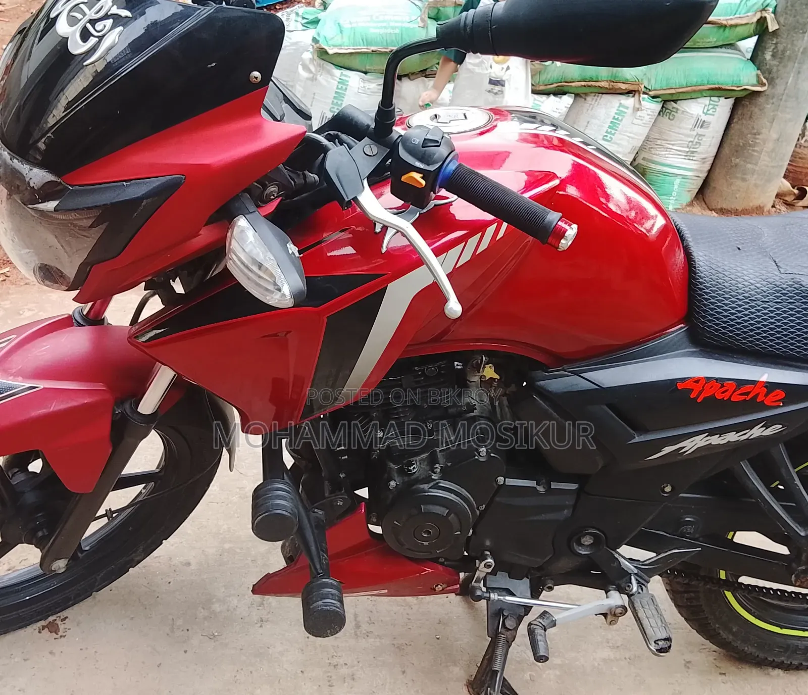 TVS Apache RTR 160 2V 2015 Red