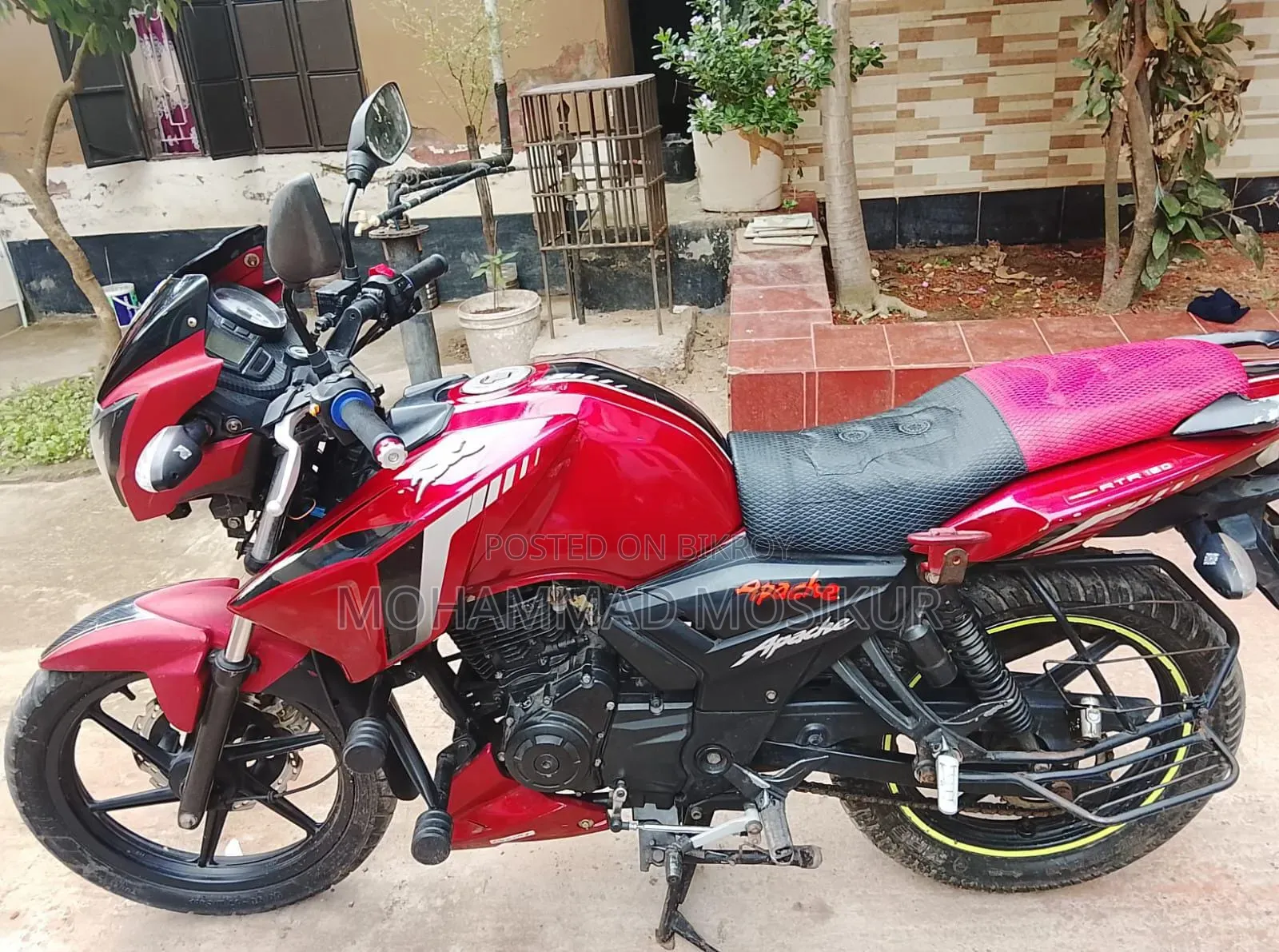 TVS Apache RTR 160 2V 2015 Red