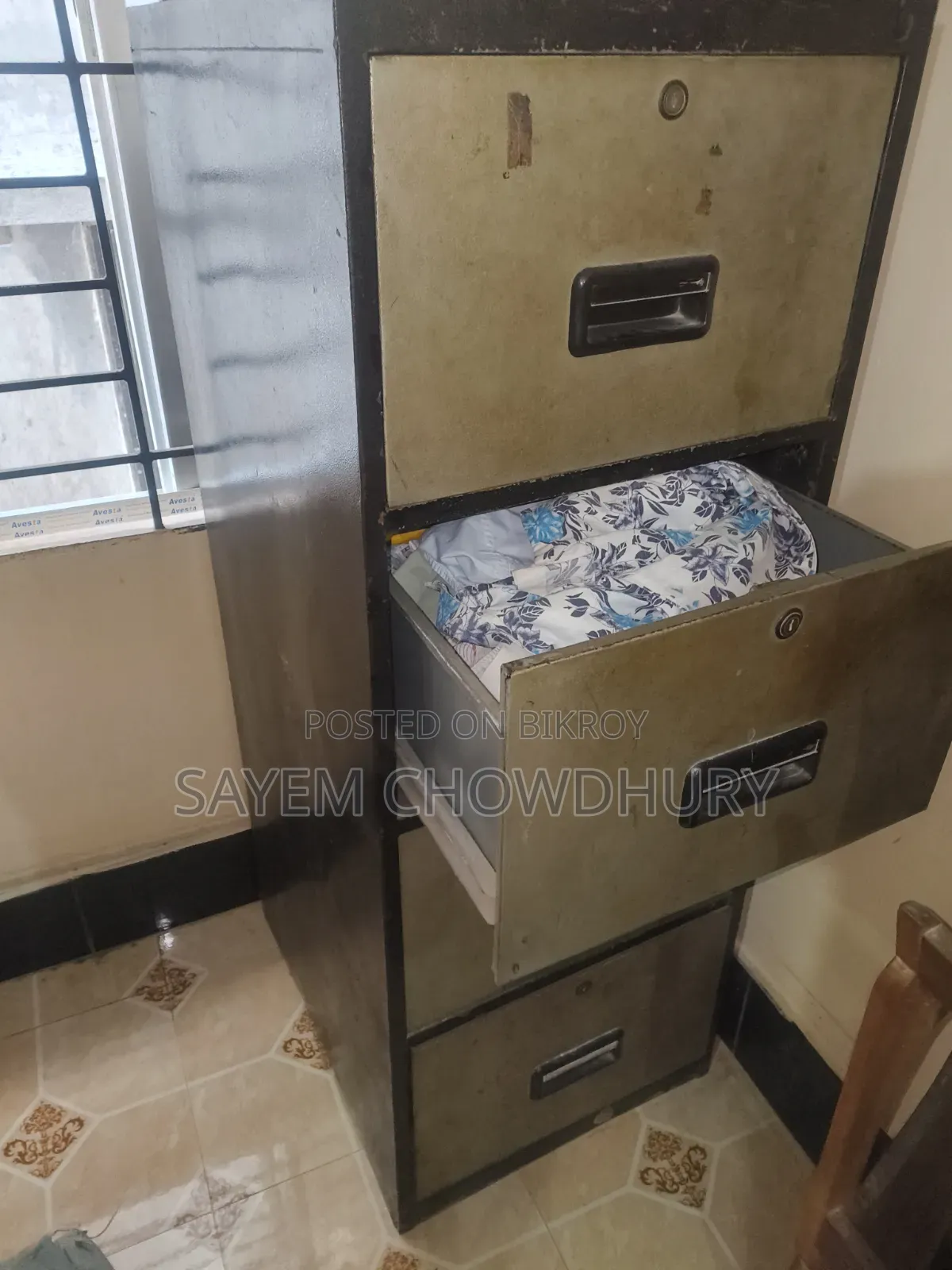 Steel Almirah ( Steel Cabinet or Almirah )