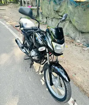 বাজাজ প্লাটিনা ১০০ ২০২১ কালো