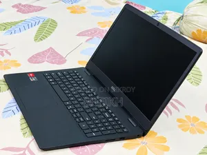 Laptop Dell Inspiron 15 3505 8GB AMD Ryzen 7 HDD+SSD 256GB