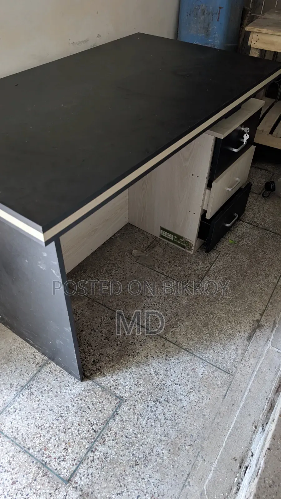Office Desk