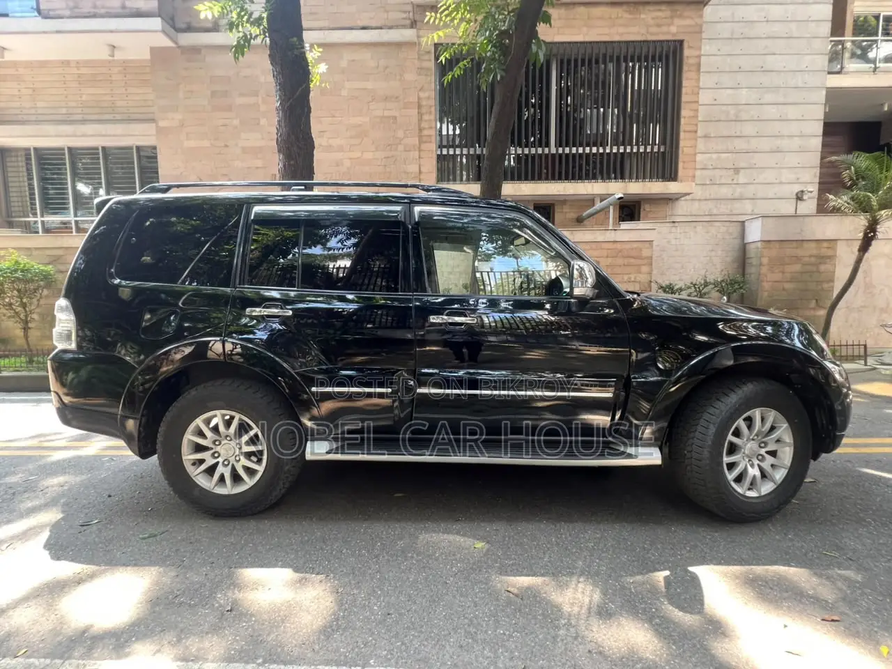 Mitsubishi Pajero 2018 Black