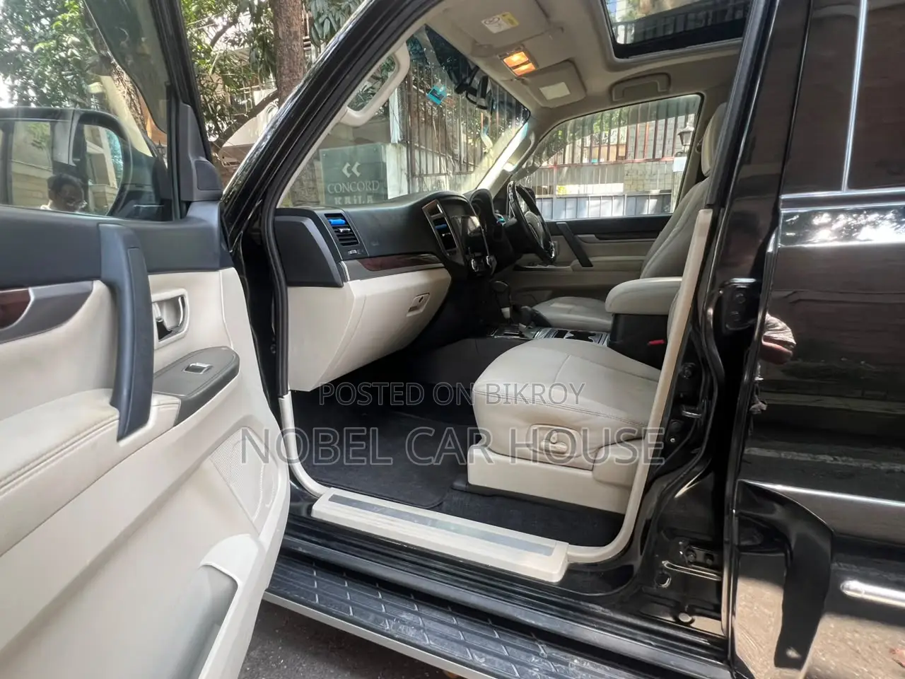 Mitsubishi Pajero 2018 Black