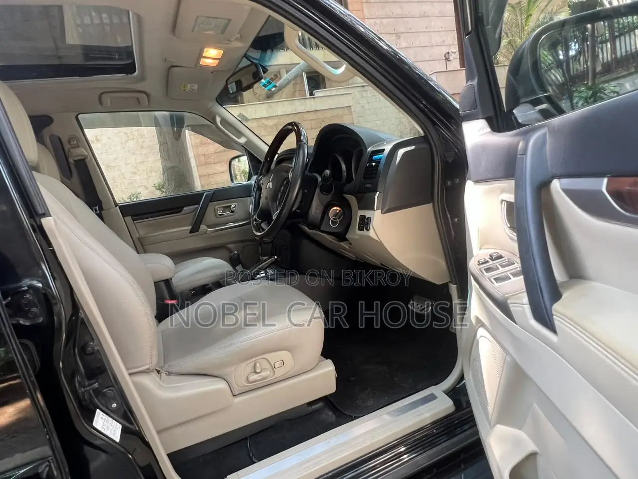 Mitsubishi Pajero 2018 Black