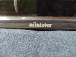 Minister Google TV