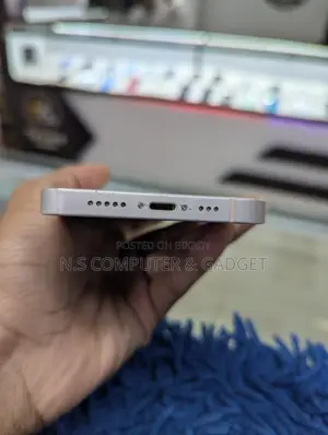 অ্যাপল আইফোন ১৪ ১২৮ জিবি হোয়াইট