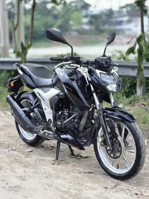 TVS Apache RTR 160 4V 2021 Black