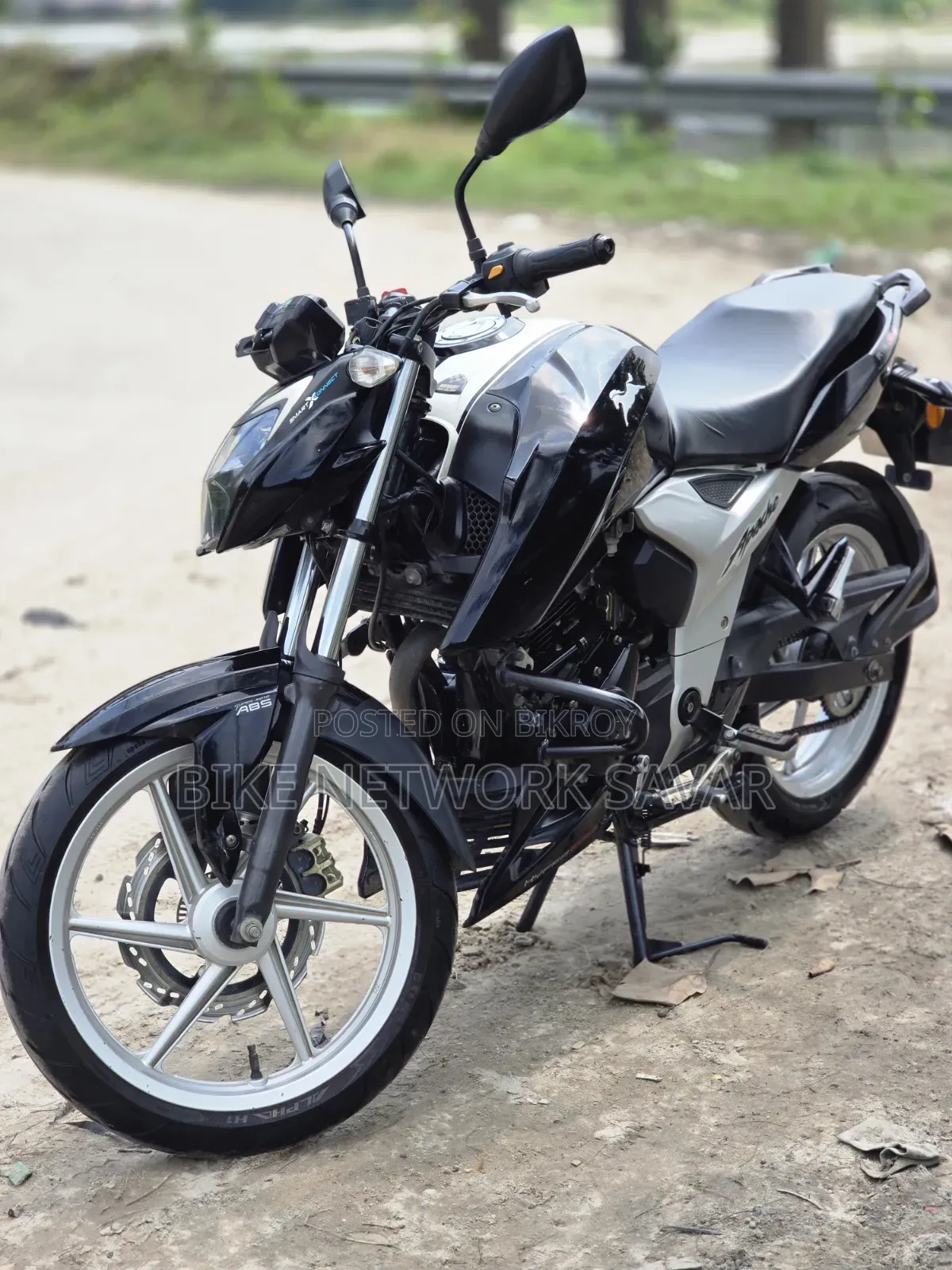 TVS Apache RTR 160 4V 2021 Black